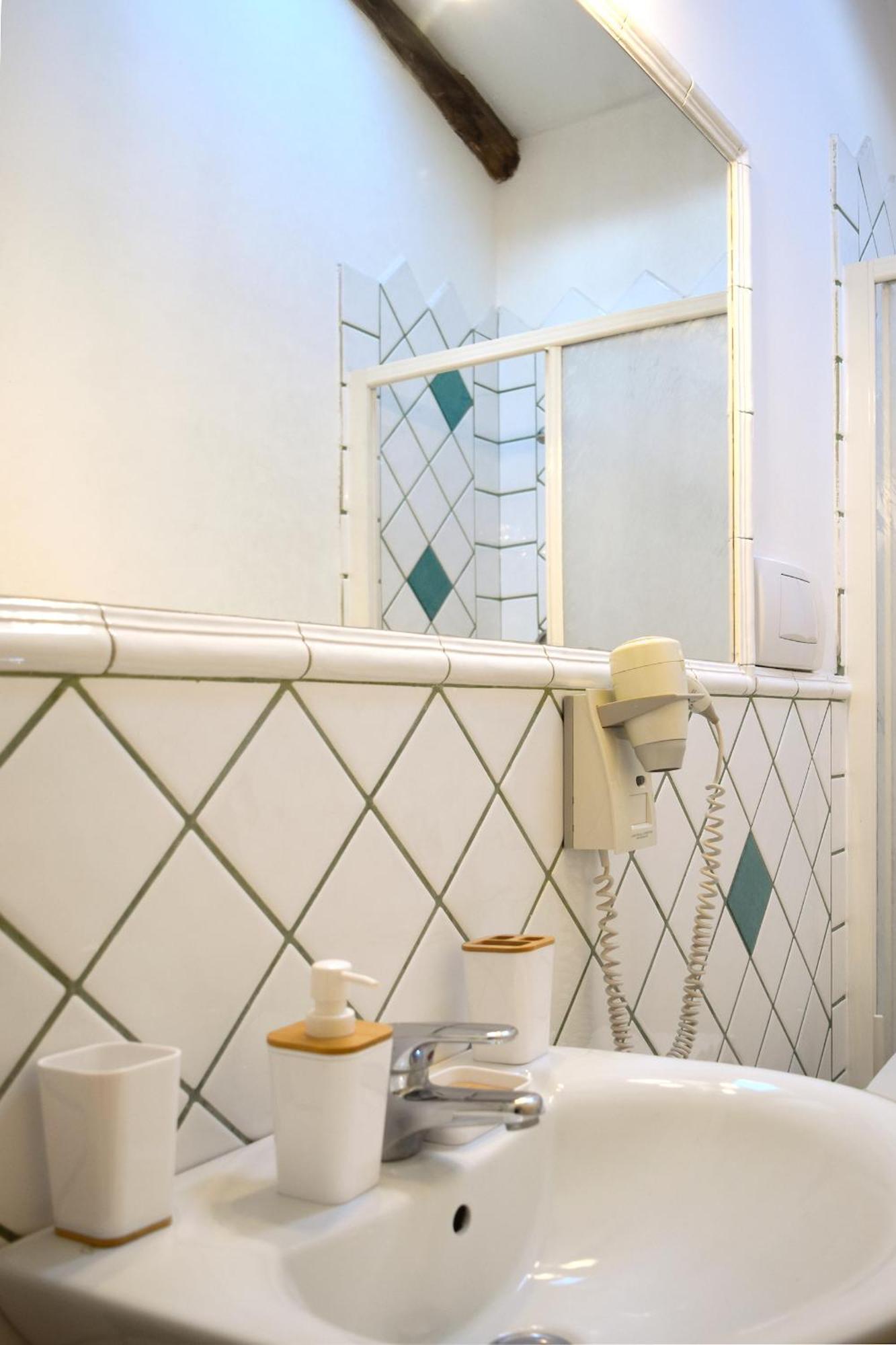 Int 4 - Suite Edoardo By Residence San Luca โบโลญญา ภายนอก รูปภาพ