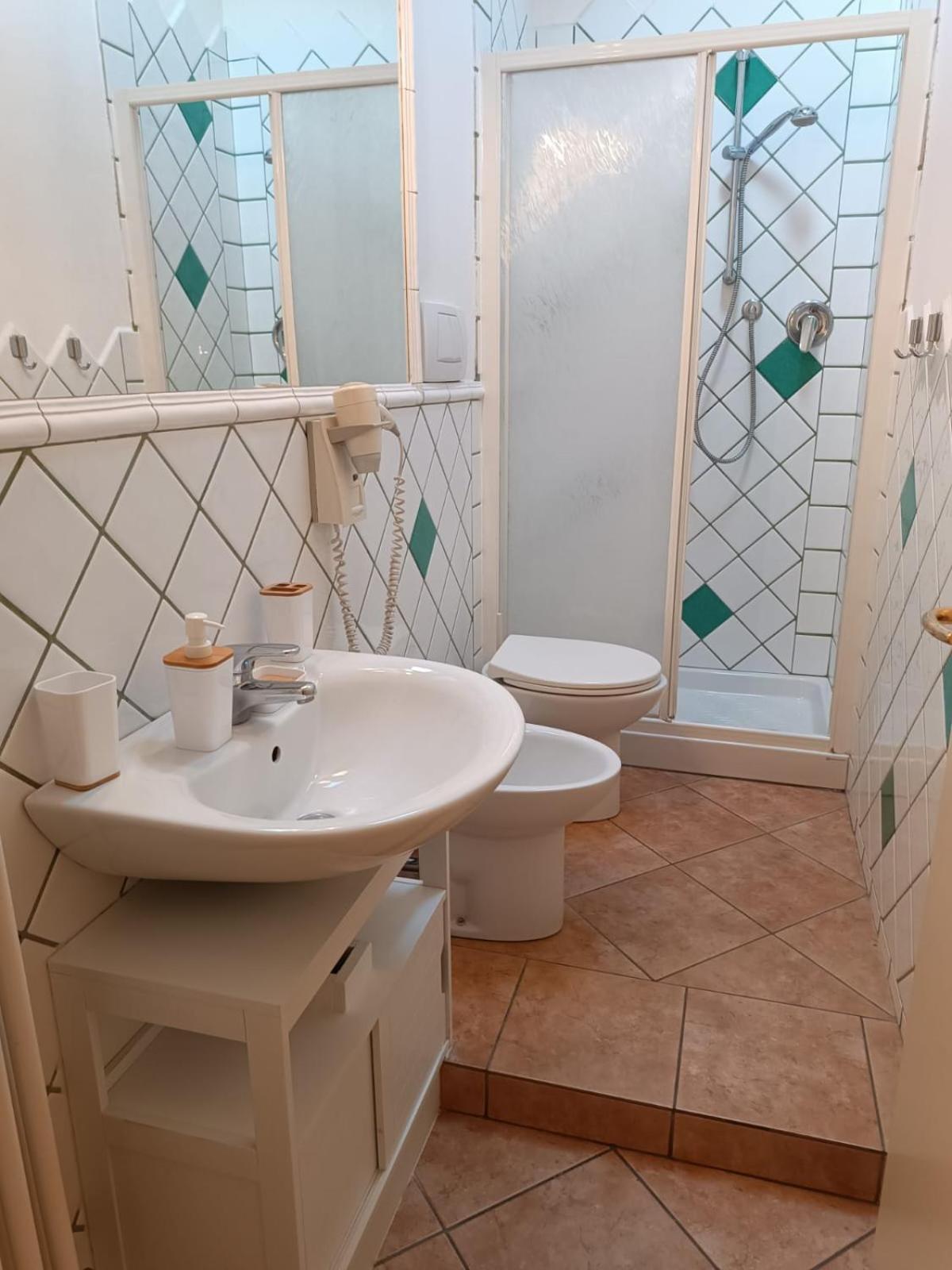 Int 4 - Suite Edoardo By Residence San Luca โบโลญญา ภายนอก รูปภาพ